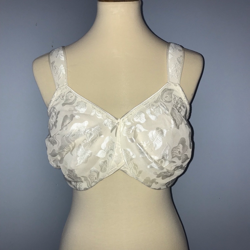 White/Cream Bra